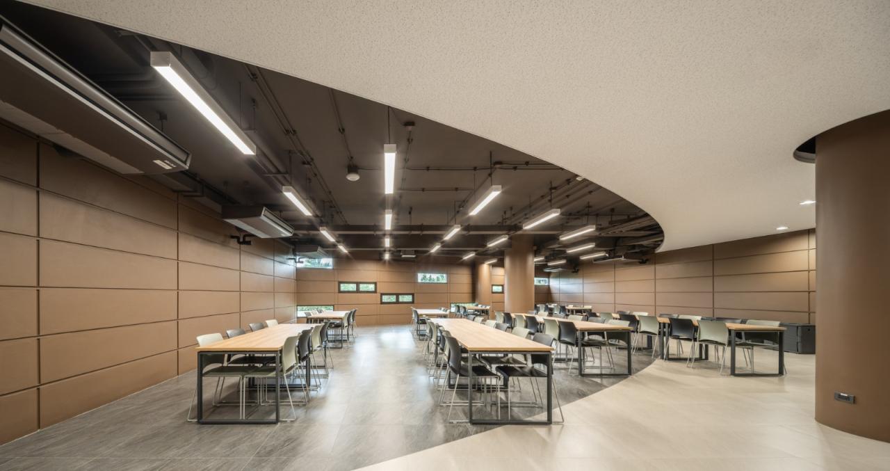 BIM建筑|扇形展开,泰国吞武里校园 SISB / Plan Architect BIM建筑|扇形展开,泰国吞武里校园 SISB / Plan Architect