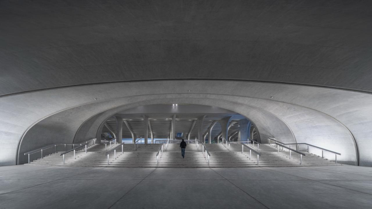 BIM建筑|全球最大覆土建筑群设计:“消失的体育场”/ MAD马岩松 BIM建筑|全球最大覆土建筑群设计:“消失的体育场”/ MAD马岩松