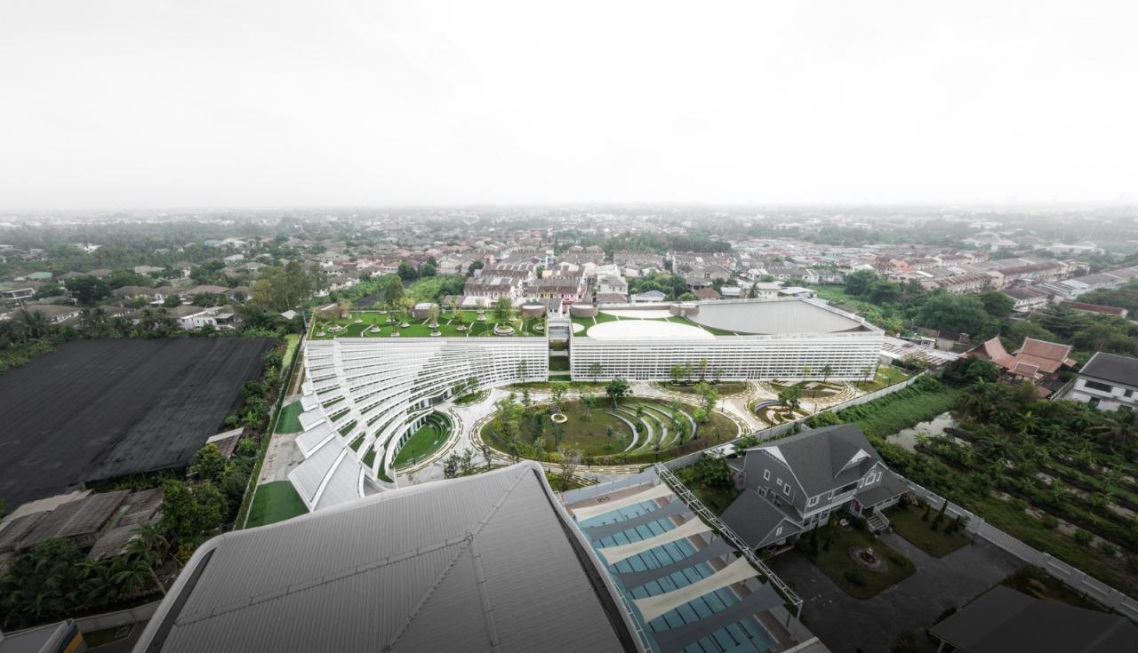 BIM建筑|扇形展开,泰国吞武里校园 SISB / Plan Architect BIM建筑|扇形展开,泰国吞武里校园 SISB / Plan Architect