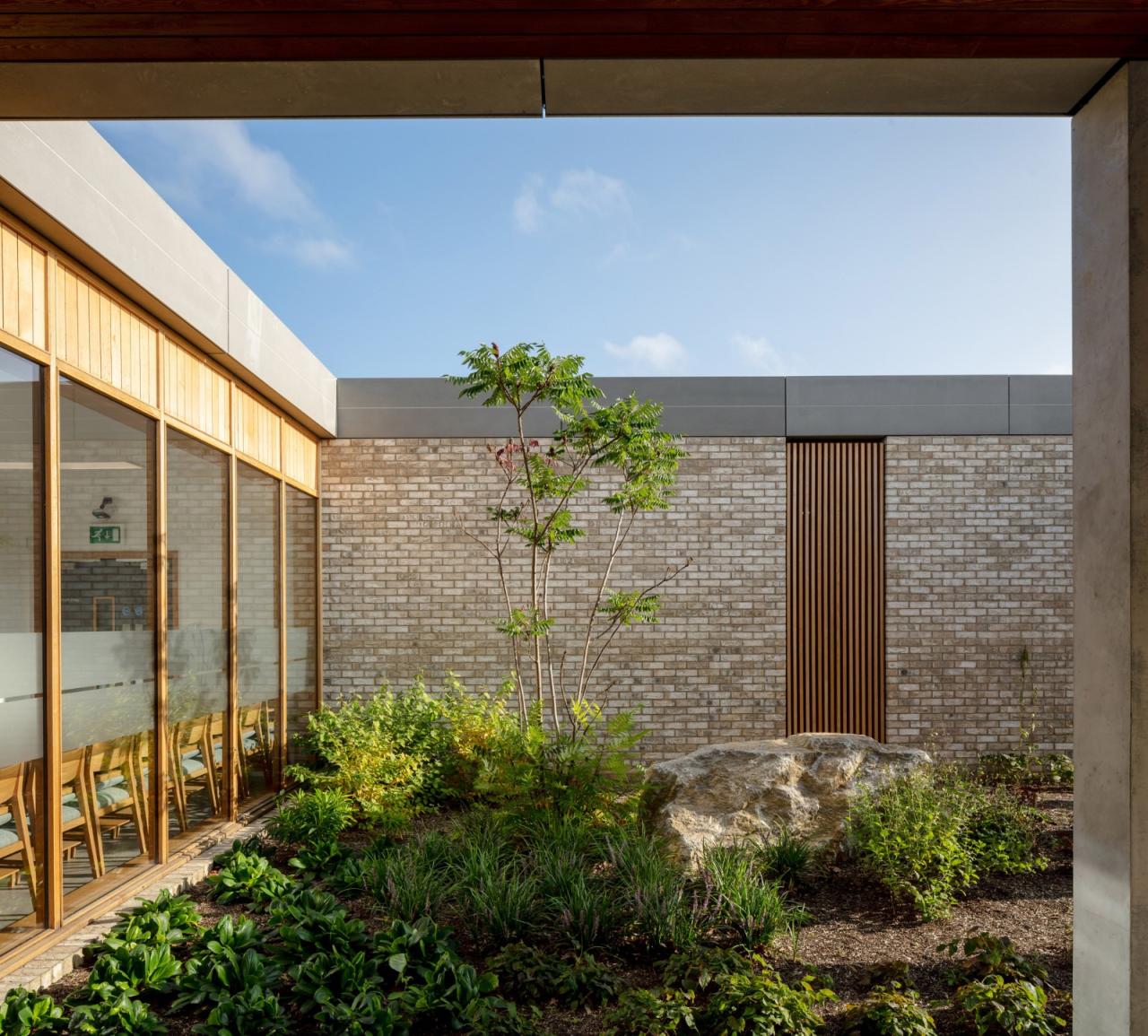 BIM建筑|吉尔福德火葬馆 / Haverstock BIM建筑|吉尔福德火葬馆 / Haverstock