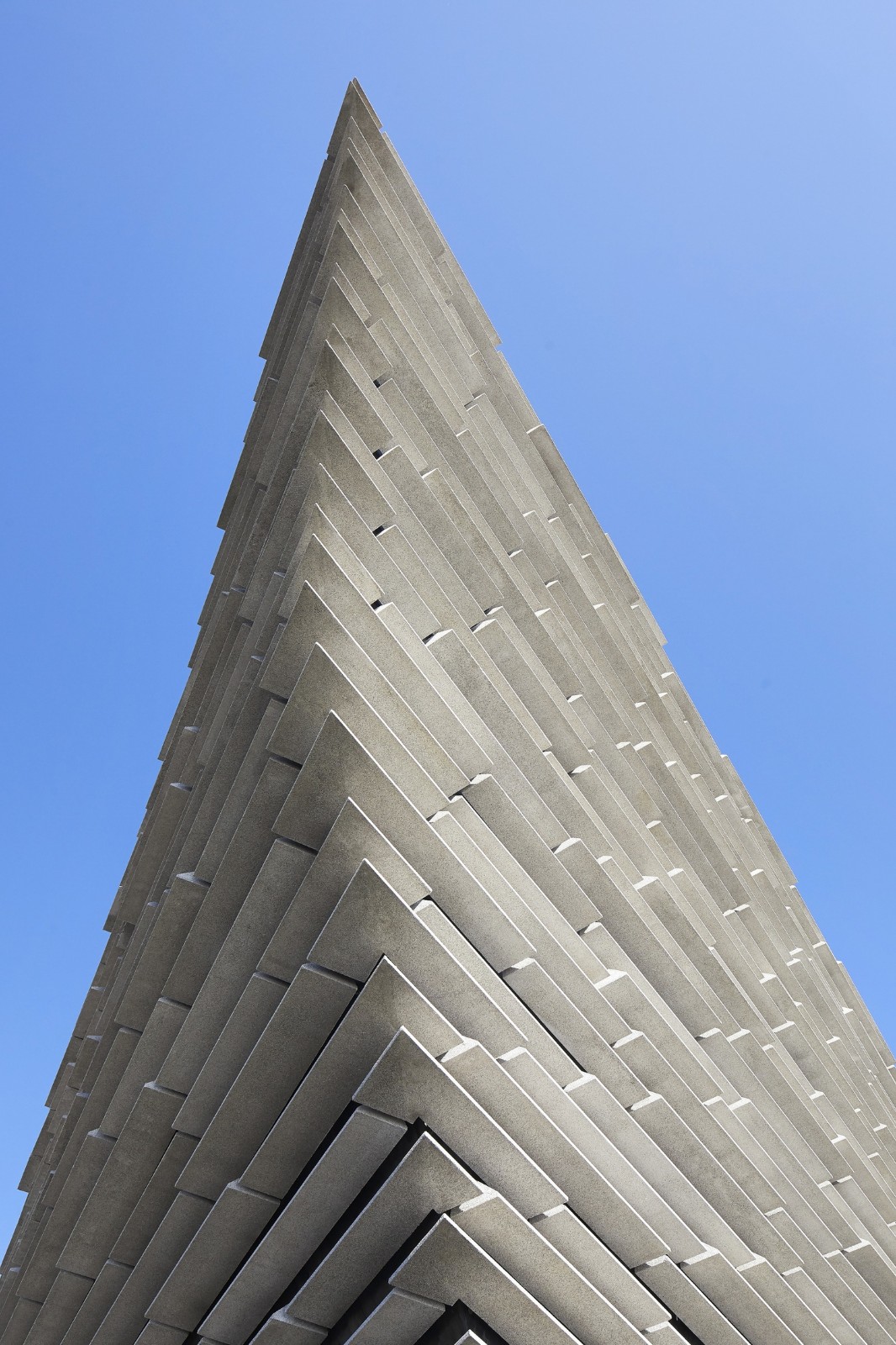 BIM建筑|英国邓迪 V&A 博物馆 / 隈研吾建筑都市设计事务所 BIM建筑|英国邓迪 V&A 博物馆 / 隈研吾建筑都市设计事务所