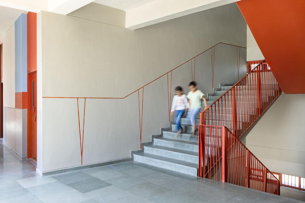 BIM建筑|立起围墙的校园 / Kamat & Rozario Architecture BIM建筑|立起围墙的校园 / Kamat & Rozario Architecture