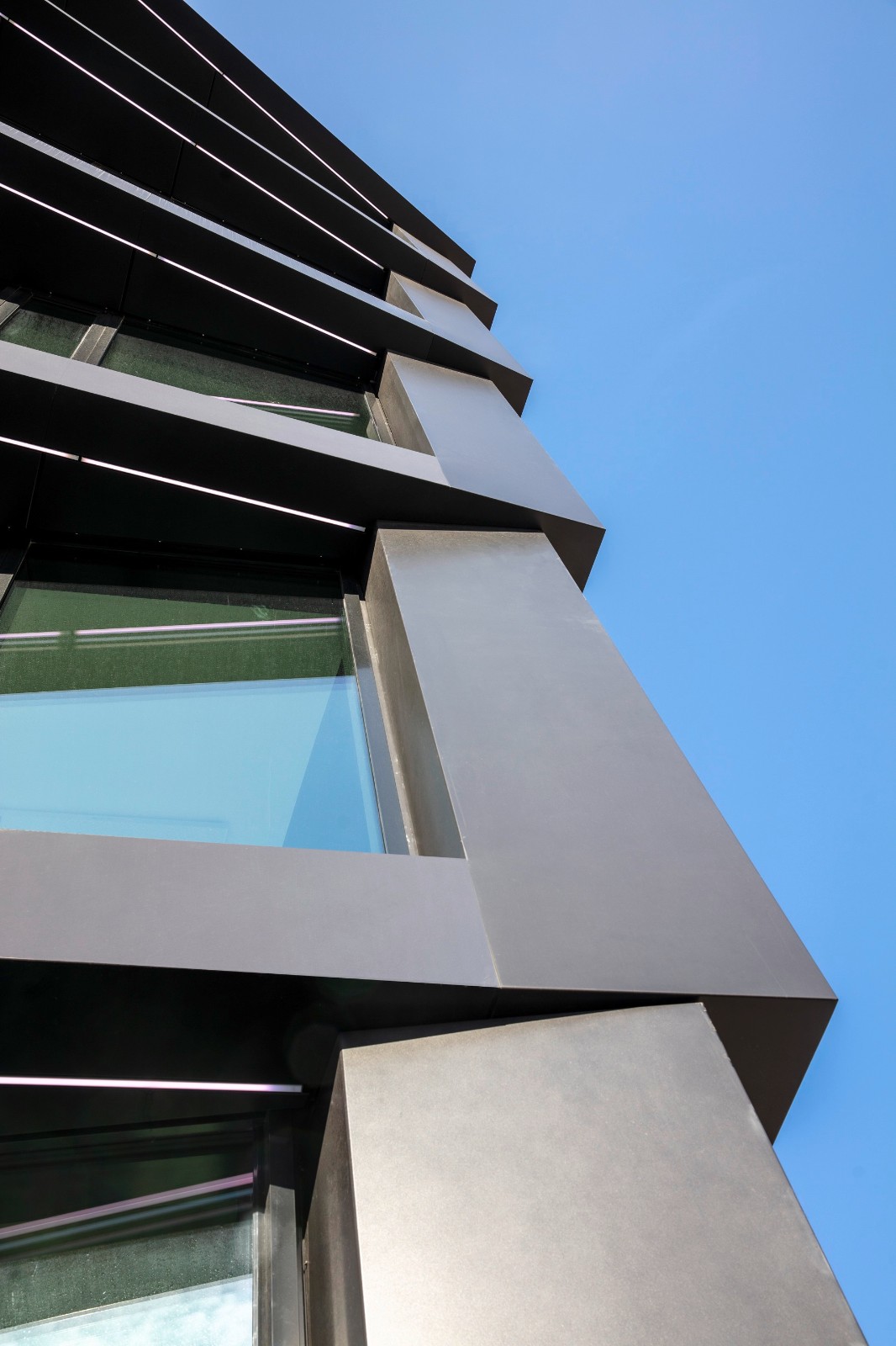 BIM建筑|墨卡托一号办公大楼 / Hadi Teherani Architects BIM建筑|墨卡托一号办公大楼 / Hadi Teherani Architects