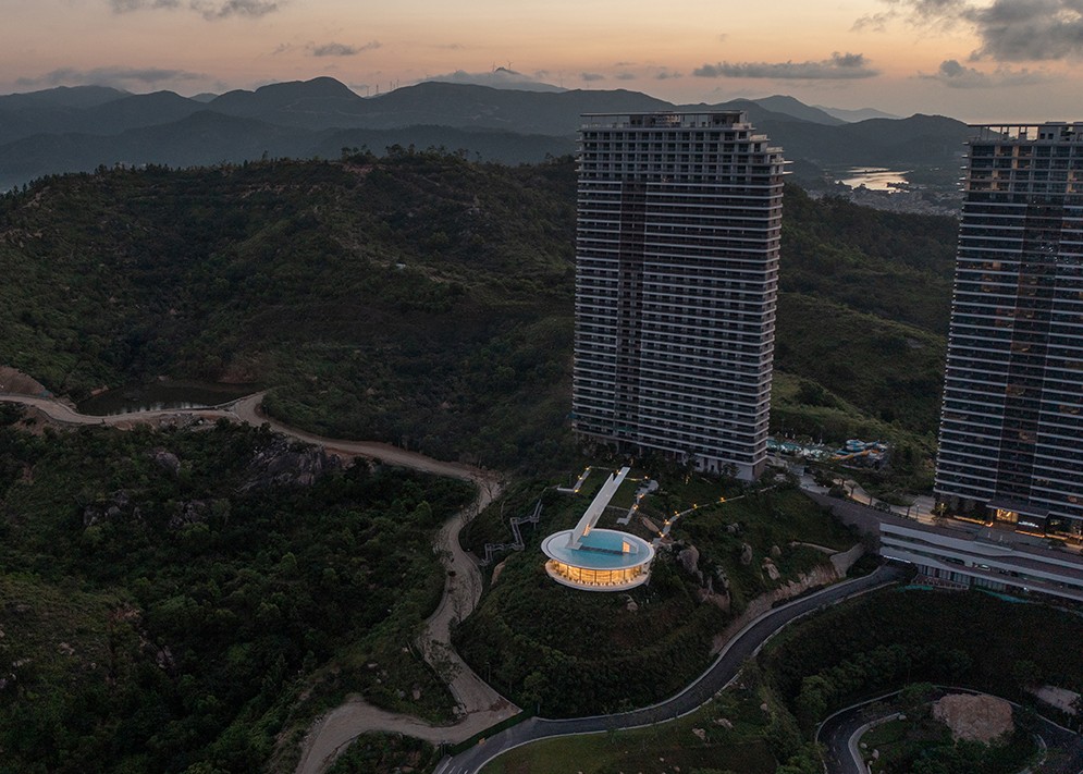 BIM建筑|悬崖上的海边书屋:惠州双月湾一滴水图书馆 / 三文建筑 BIM建筑|悬崖上的海边书屋:惠州双月湾一滴水图书馆 / 三文建筑