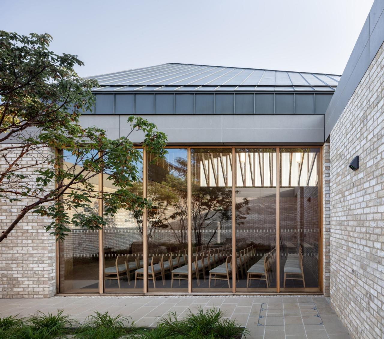 BIM建筑|吉尔福德火葬馆 / Haverstock BIM建筑|吉尔福德火葬馆 / Haverstock