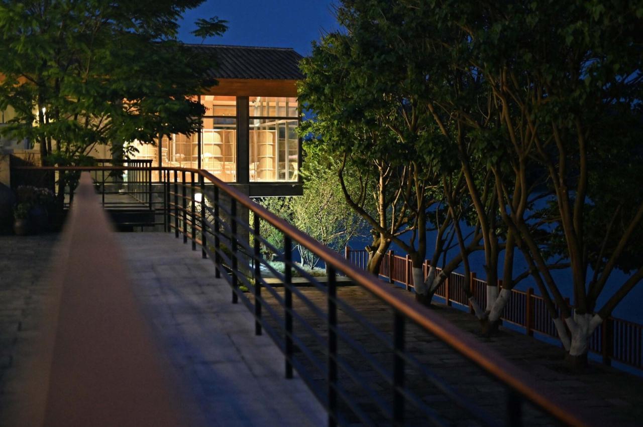 BIM建筑|明月湖沙金小学改造 / 重庆悦集建筑设计事务所 BIM建筑|明月湖沙金小学改造 / 重庆悦集建筑设计事务所