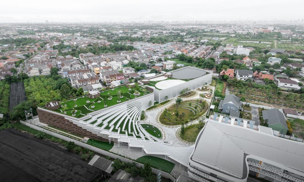 BIM建筑|扇形展开,泰国吞武里校园 SISB / Plan Architect BIM建筑|扇形展开,泰国吞武里校园 SISB / Plan Architect