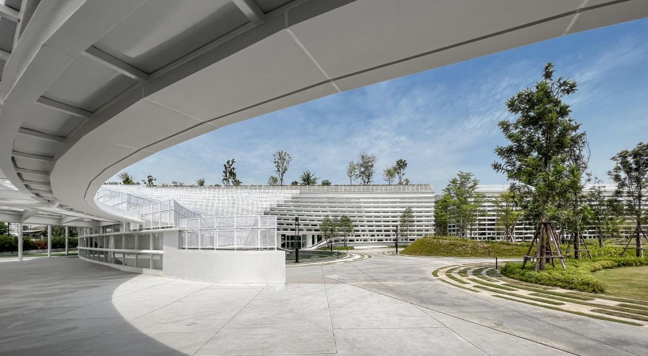 BIM建筑|扇形展开,泰国吞武里校园 SISB / Plan Architect BIM建筑|扇形展开,泰国吞武里校园 SISB / Plan Architect