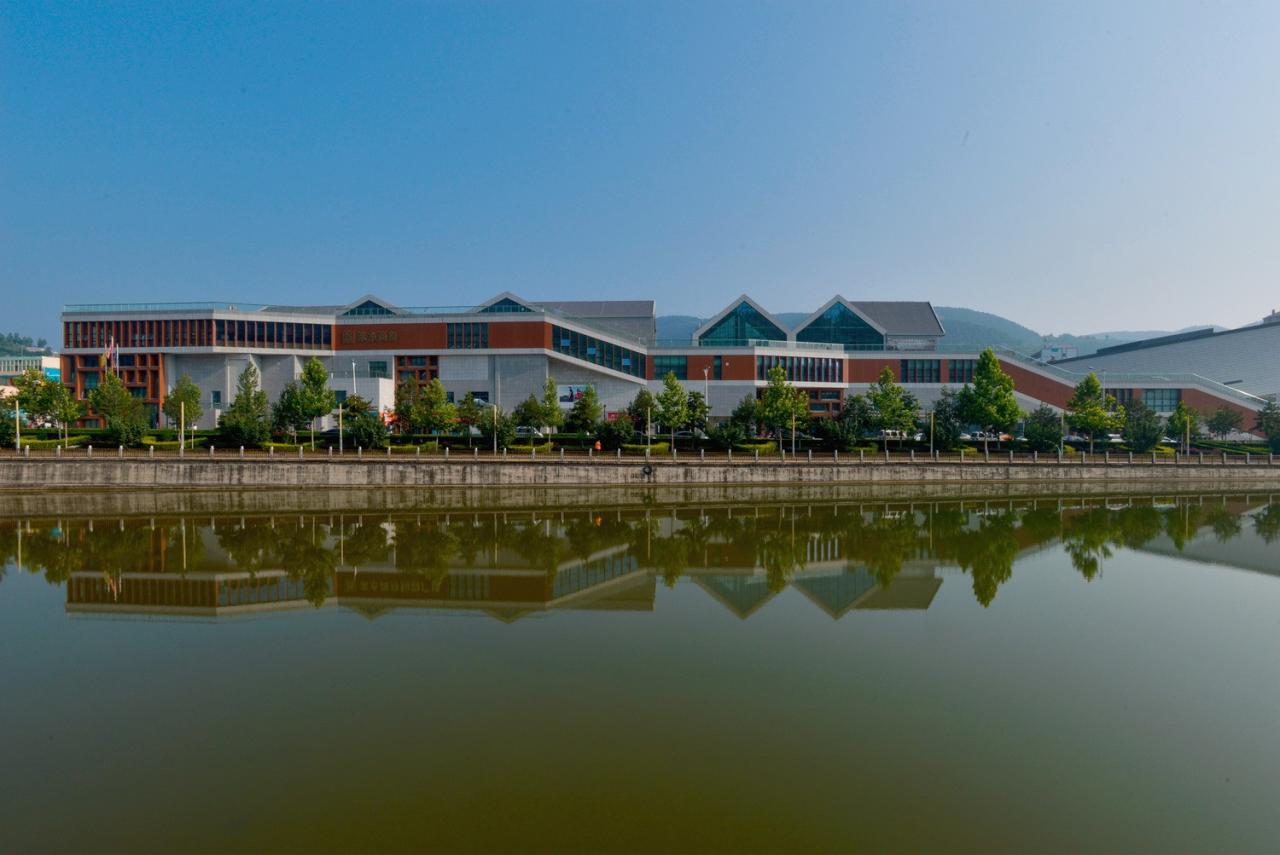 BIM建筑|古典之鱼——沁水杏河商业带 / 宽建筑 & 北京城建设计发展集团 BIM建筑|古典之鱼——沁水杏河商业带 / 宽建筑 & 北京城建设计发展集团