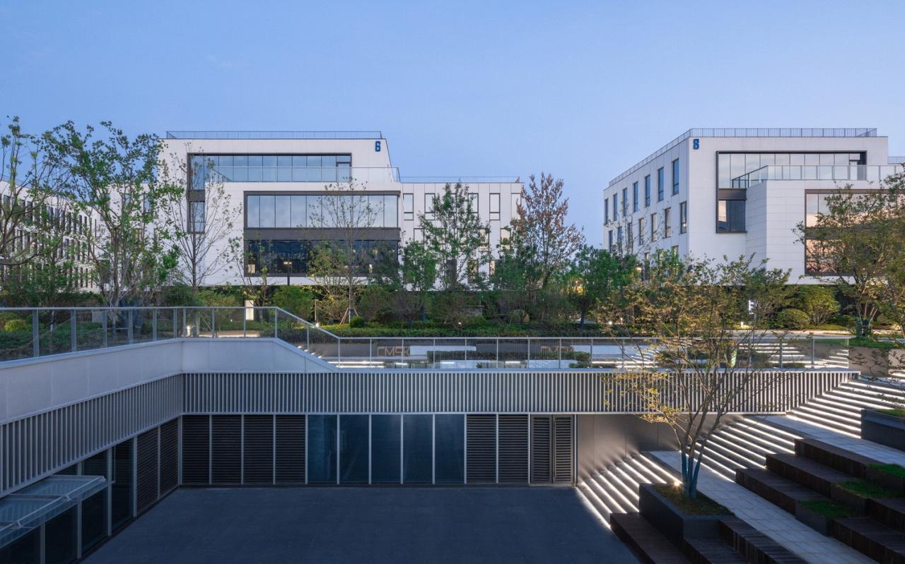 BIM建筑|南京紫金山麓首个AI人工智能产业载体 / 三益中国 BIM建筑|南京紫金山麓首个AI人工智能产业载体 / 三益中国