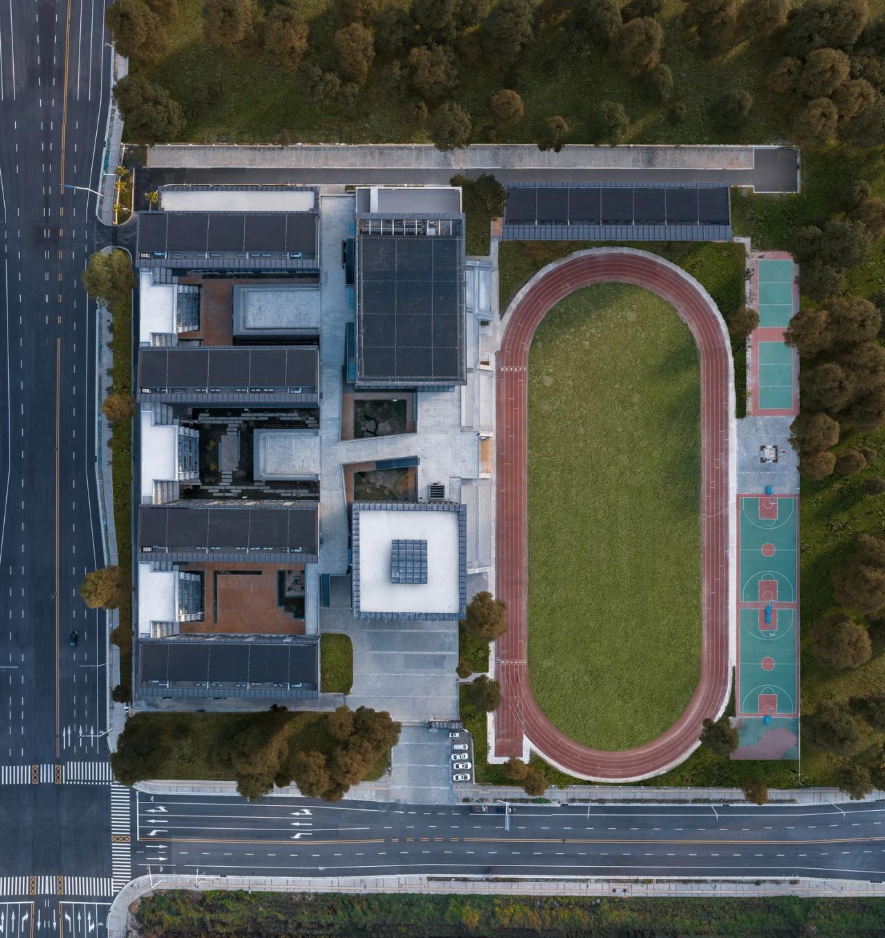 BIM建筑|郑州航空港第八安置区配套中学暨郑州第130中学 / 上海联创设计集团 BIM建筑|郑州航空港第八安置区配套中学暨郑州第130中学 / 上海联创设计集团