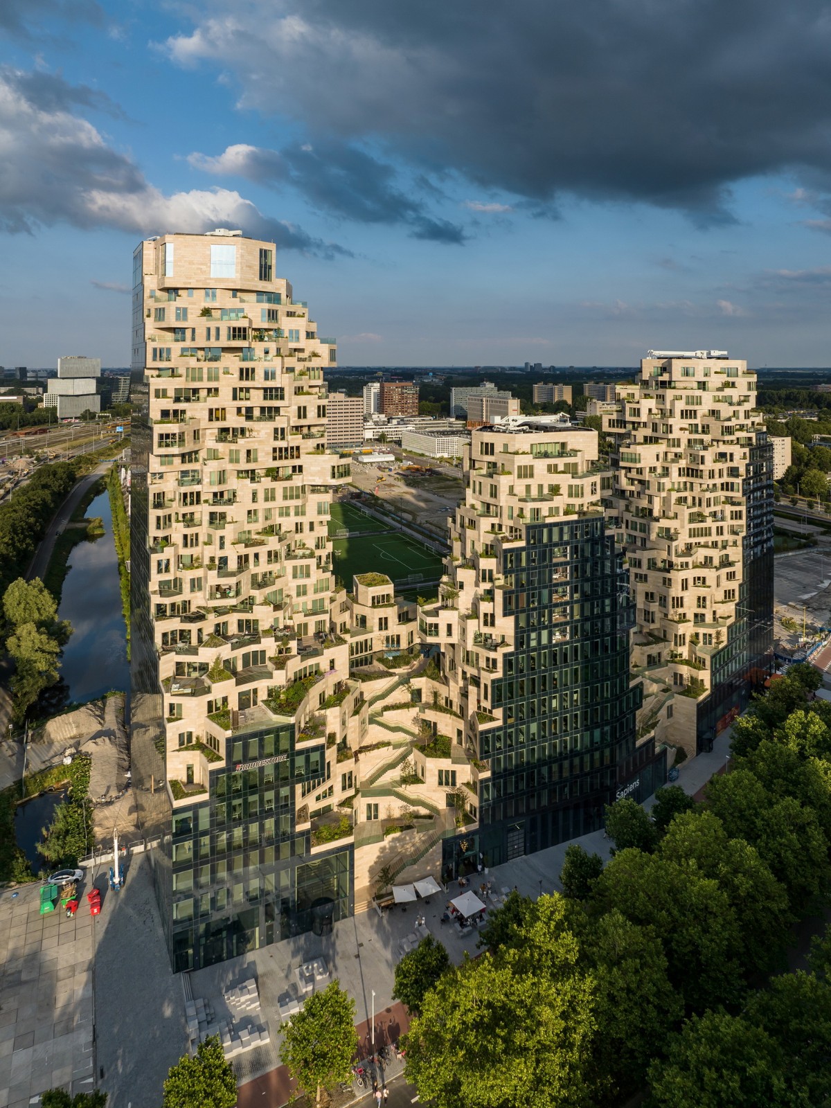 BIM建筑|“山谷”塔楼群 / MVRDV BIM建筑|“山谷”塔楼群 / MVRDV
