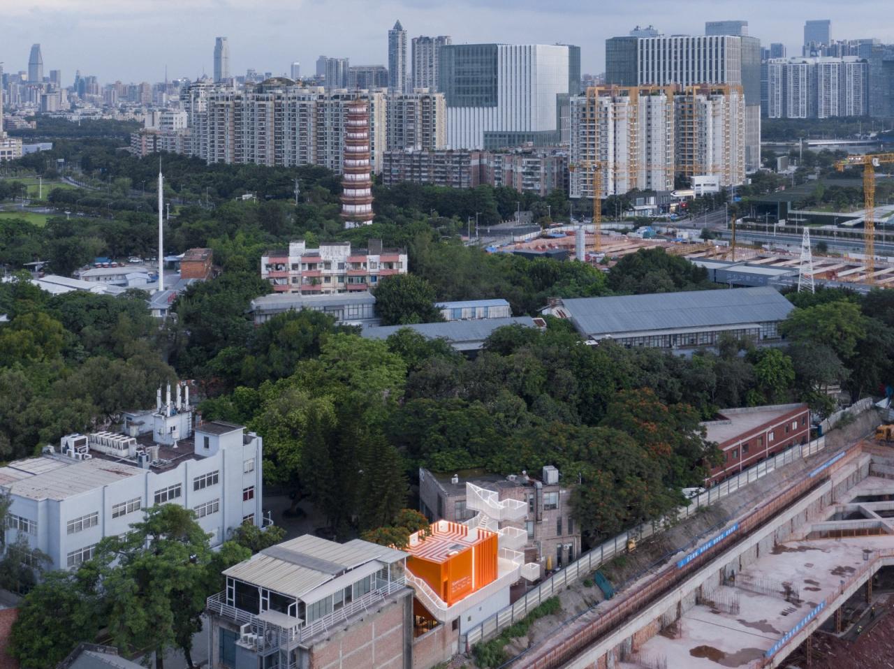 BIM建筑|工业遗址世界里的橙色糖果-未来社HOUSE / Wutopia Lab BIM建筑|工业遗址世界里的橙色糖果-未来社HOUSE / Wutopia Lab