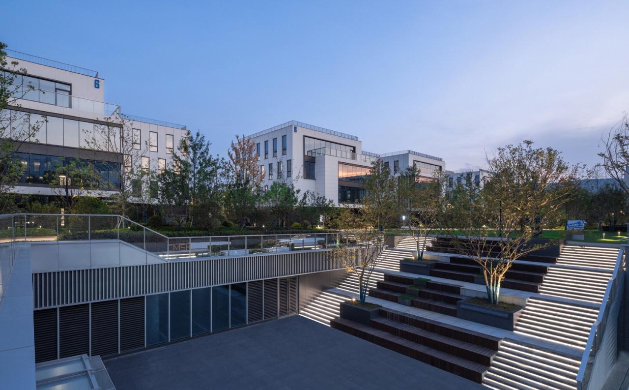BIM建筑|南京紫金山麓首个AI人工智能产业载体 / 三益中国 BIM建筑|南京紫金山麓首个AI人工智能产业载体 / 三益中国