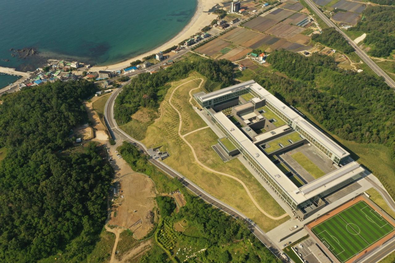 BIM建筑|韩国现代集团全球合作伙伴中心+庆州大学校园区 / Hyunjun Mihn + mp_art architects BIM建筑|韩国现代集团全球合作伙伴中心+庆州大学校园区 / Hyunjun Mihn + mp_art architects