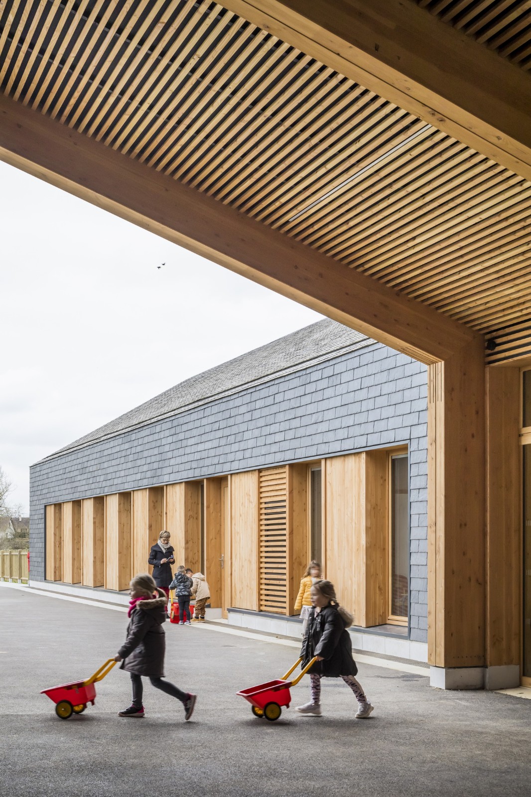 BIM建筑|Les Coteaux Fleuris 学校 / HEMAA Architectes + Hesters Oyon BIM建筑|Les Coteaux Fleuris 学校 / HEMAA Architectes + Hesters Oyon