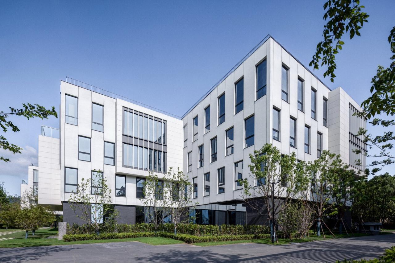 BIM建筑|南京紫金山麓首个AI人工智能产业载体 / 三益中国 BIM建筑|南京紫金山麓首个AI人工智能产业载体 / 三益中国