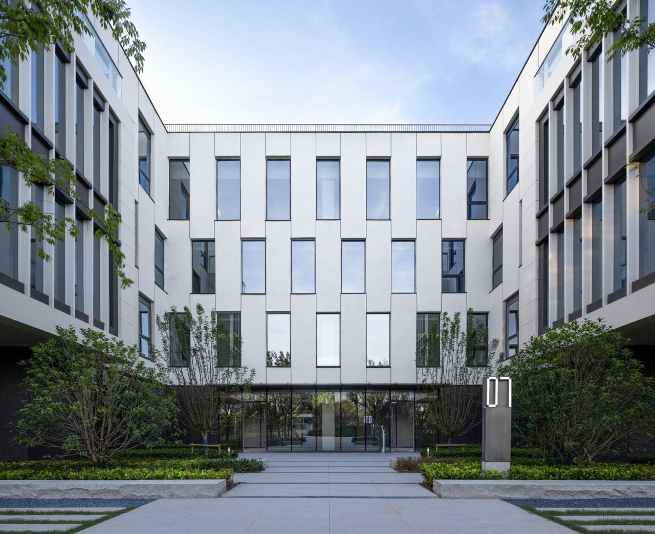 BIM建筑|南京紫金山麓首个AI人工智能产业载体 / 三益中国 BIM建筑|南京紫金山麓首个AI人工智能产业载体 / 三益中国