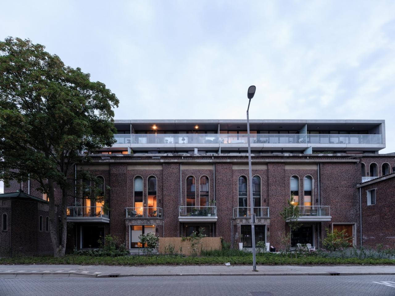 BIM建筑|从教堂到公寓的更新改造 / HOYT Architecten BIM建筑|从教堂到公寓的更新改造 / HOYT Architecten