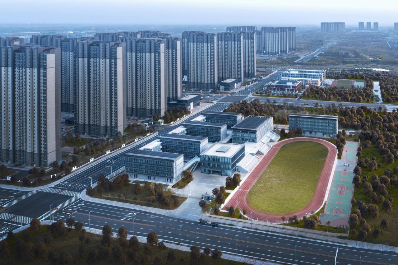 BIM建筑|郑州航空港第八安置区配套中学暨郑州第130中学 / 上海联创设计集团 BIM建筑|郑州航空港第八安置区配套中学暨郑州第130中学 / 上海联创设计集团