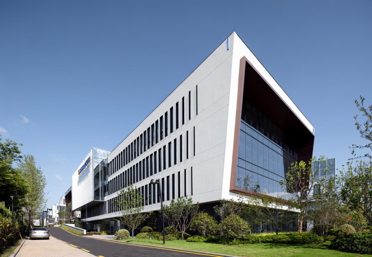 BIM建筑|南京紫金山麓首个AI人工智能产业载体 / 三益中国 BIM建筑|南京紫金山麓首个AI人工智能产业载体 / 三益中国