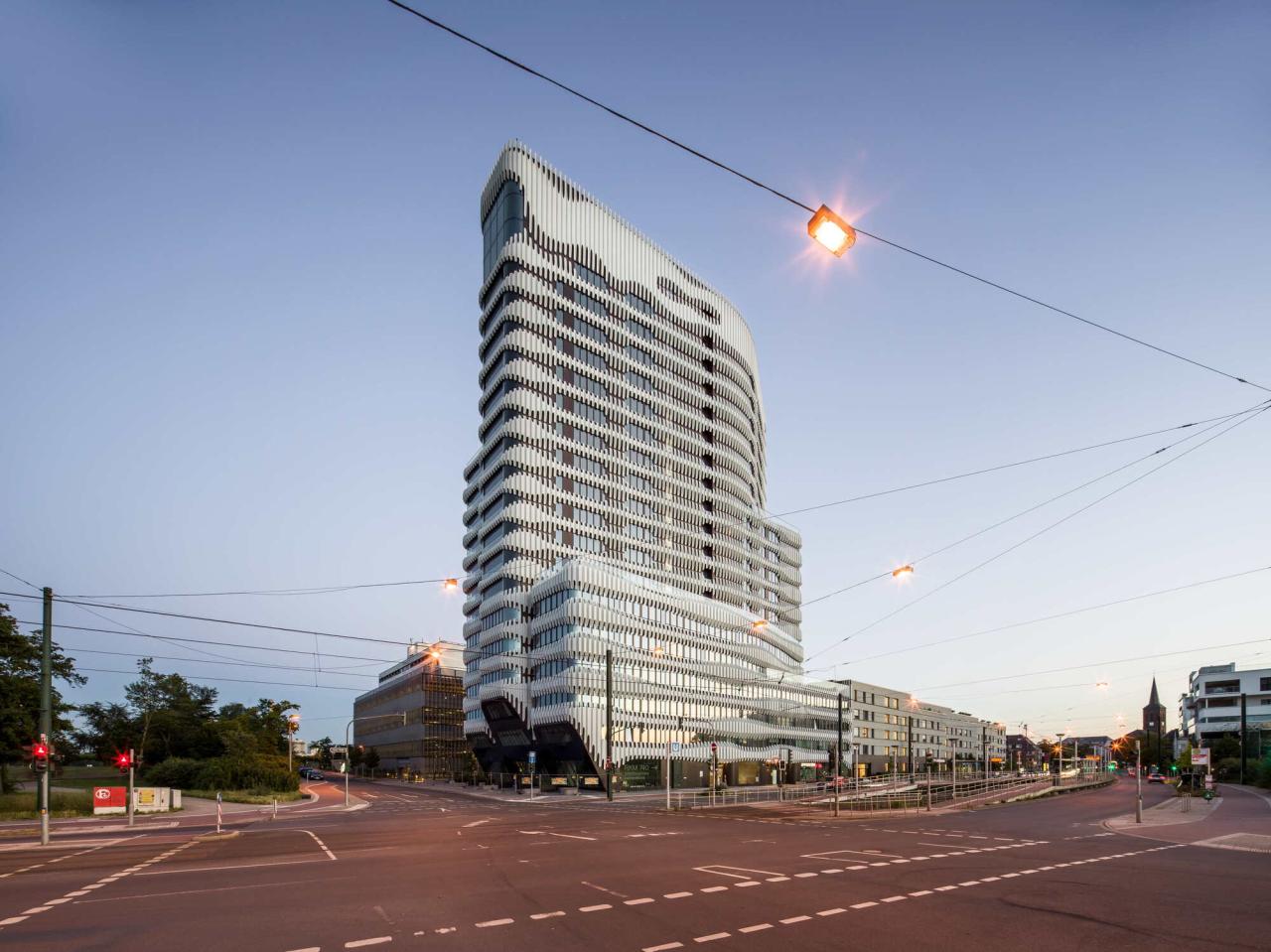 BIM建筑|RKM740“拉链” 塔楼 / J. Mayer H. Architects BIM建筑|RKM740“拉链” 塔楼 / J. Mayer H. Architects