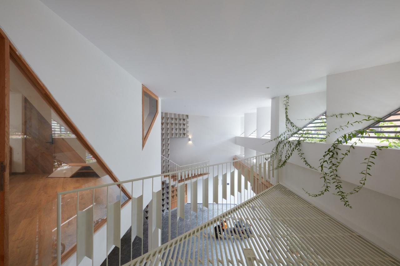 BIM建筑|三角形之家 / Khuon Studio BIM建筑|三角形之家 / Khuon Studio
