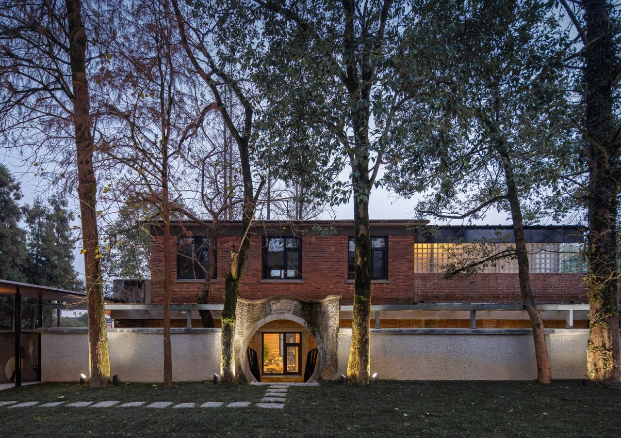 BIM建筑|龙游溪口镇乡村未来社区圃舍·溪口共享民宿 / 上海严旸建筑设计工作室 BIM建筑|龙游溪口镇乡村未来社区圃舍·溪口共享民宿 / 上海严旸建筑设计工作室