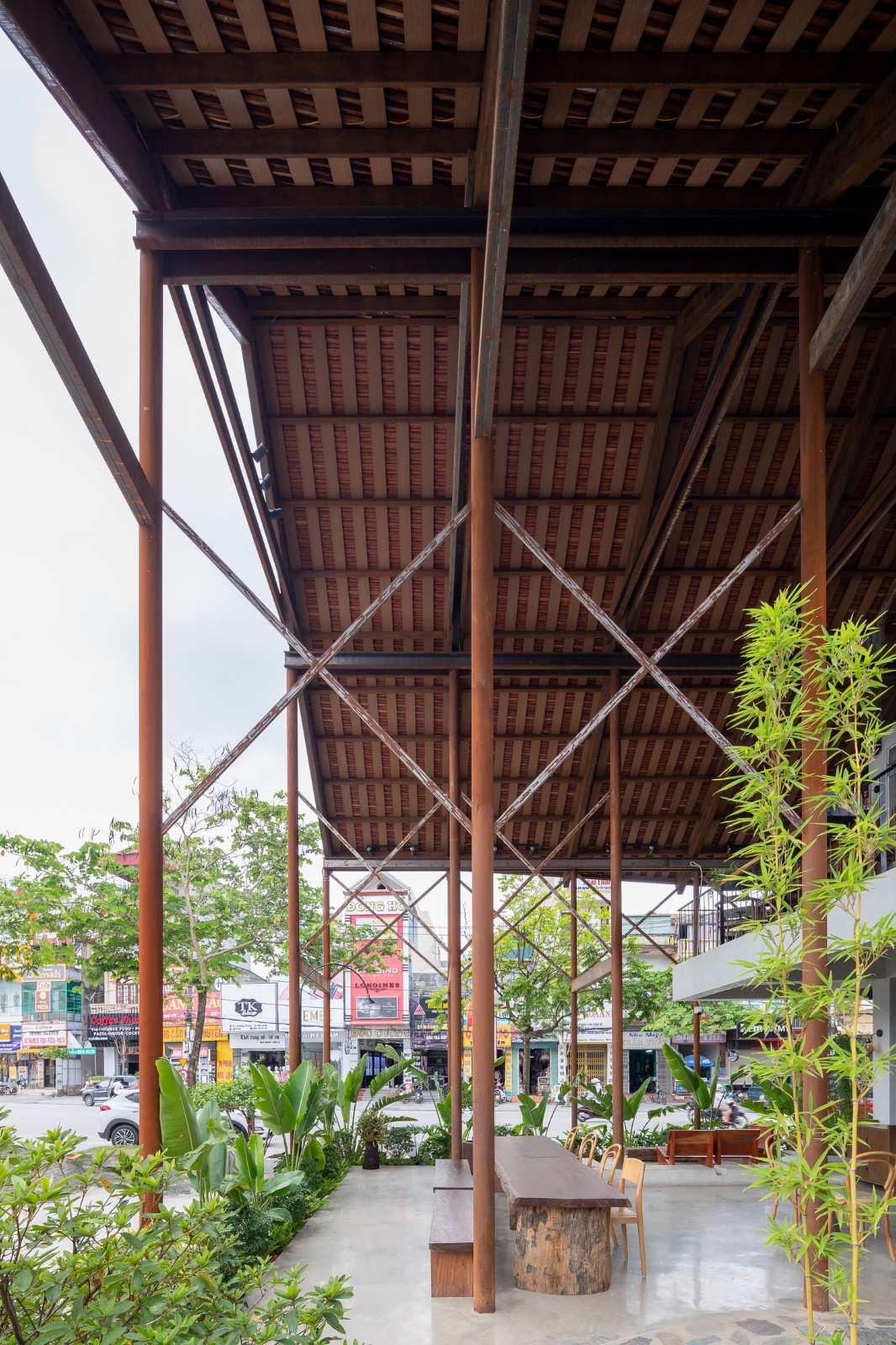 BIM建筑|May 咖啡厅和面包店 / FeA BIM建筑|May 咖啡厅和面包店 / FeA
