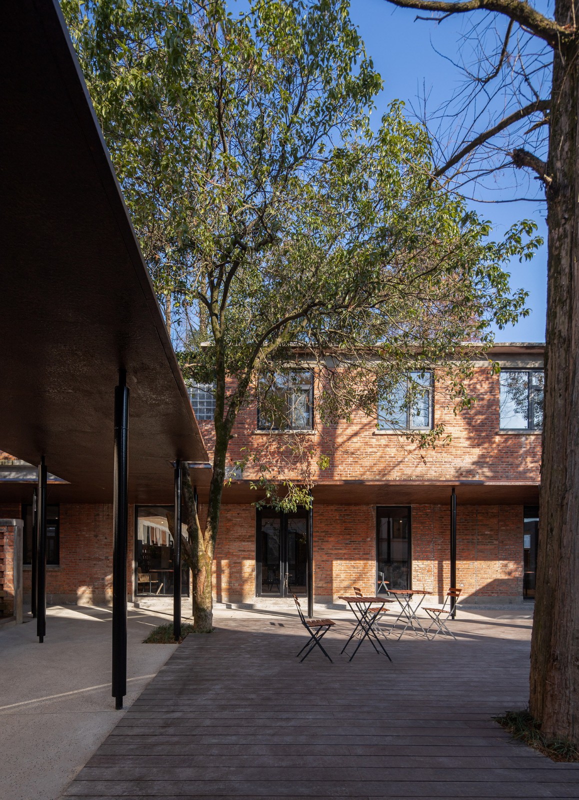 BIM建筑|龙游溪口镇乡村未来社区圃舍·溪口共享民宿 / 上海严旸建筑设计工作室 BIM建筑|龙游溪口镇乡村未来社区圃舍·溪口共享民宿 / 上海严旸建筑设计工作室