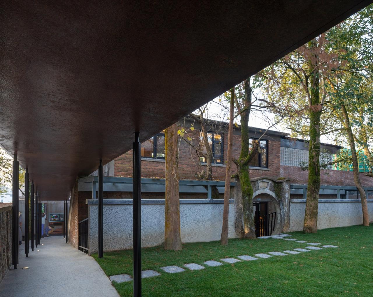 BIM建筑|龙游溪口镇乡村未来社区圃舍·溪口共享民宿 / 上海严旸建筑设计工作室 BIM建筑|龙游溪口镇乡村未来社区圃舍·溪口共享民宿 / 上海严旸建筑设计工作室
