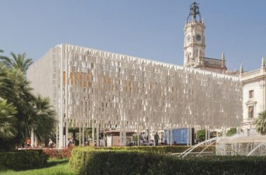 BIM建筑|可拆卸陶瓷结构,瓦伦西亚集市场馆 / Miguel Arraiz + Arqueha-BIM建筑网