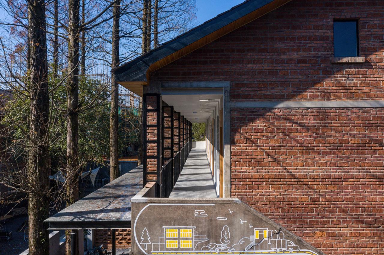 BIM建筑|龙游溪口镇乡村未来社区圃舍·溪口共享民宿 / 上海严旸建筑设计工作室 BIM建筑|龙游溪口镇乡村未来社区圃舍·溪口共享民宿 / 上海严旸建筑设计工作室