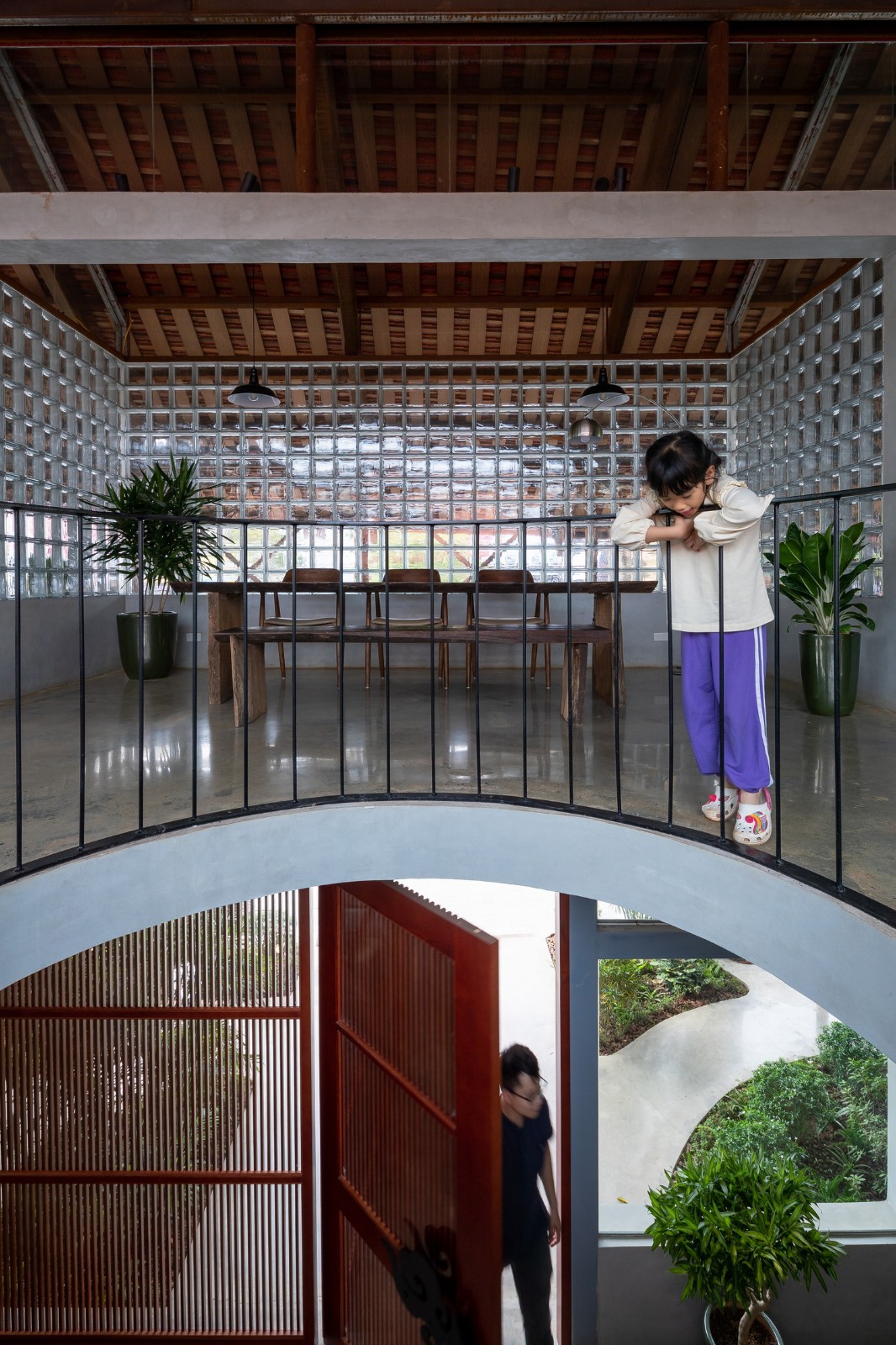 BIM建筑|May 咖啡厅和面包店 / FeA BIM建筑|May 咖啡厅和面包店 / FeA