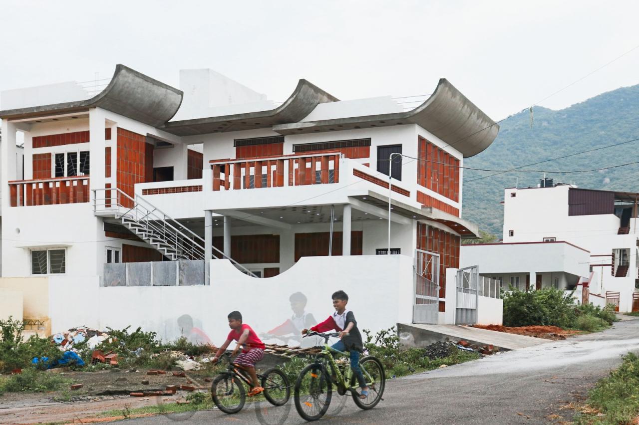 BIM建筑|印度 Coimbatore 修行中心 / Masonry of Architects BIM建筑|印度 Coimbatore 修行中心 / Masonry of Architects