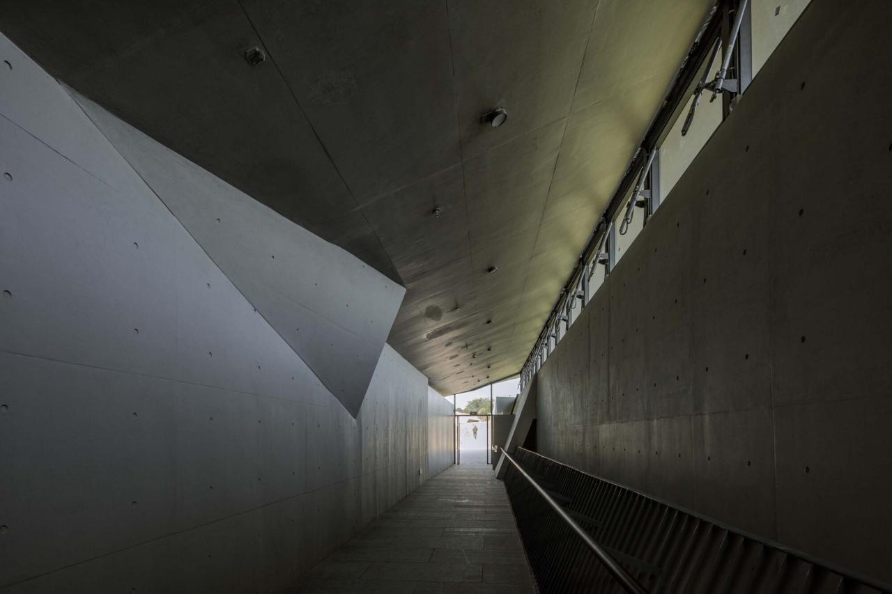 BIM建筑|西安秦始皇帝陵博物院铜车马博物馆 / 止境设计工作室 BIM建筑|西安秦始皇帝陵博物院铜车马博物馆 / 止境设计工作室