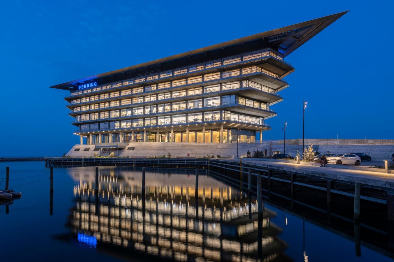 BIM建筑|辉凌制药总部 / Foster + Partners BIM建筑|辉凌制药总部 / Foster + Partners
