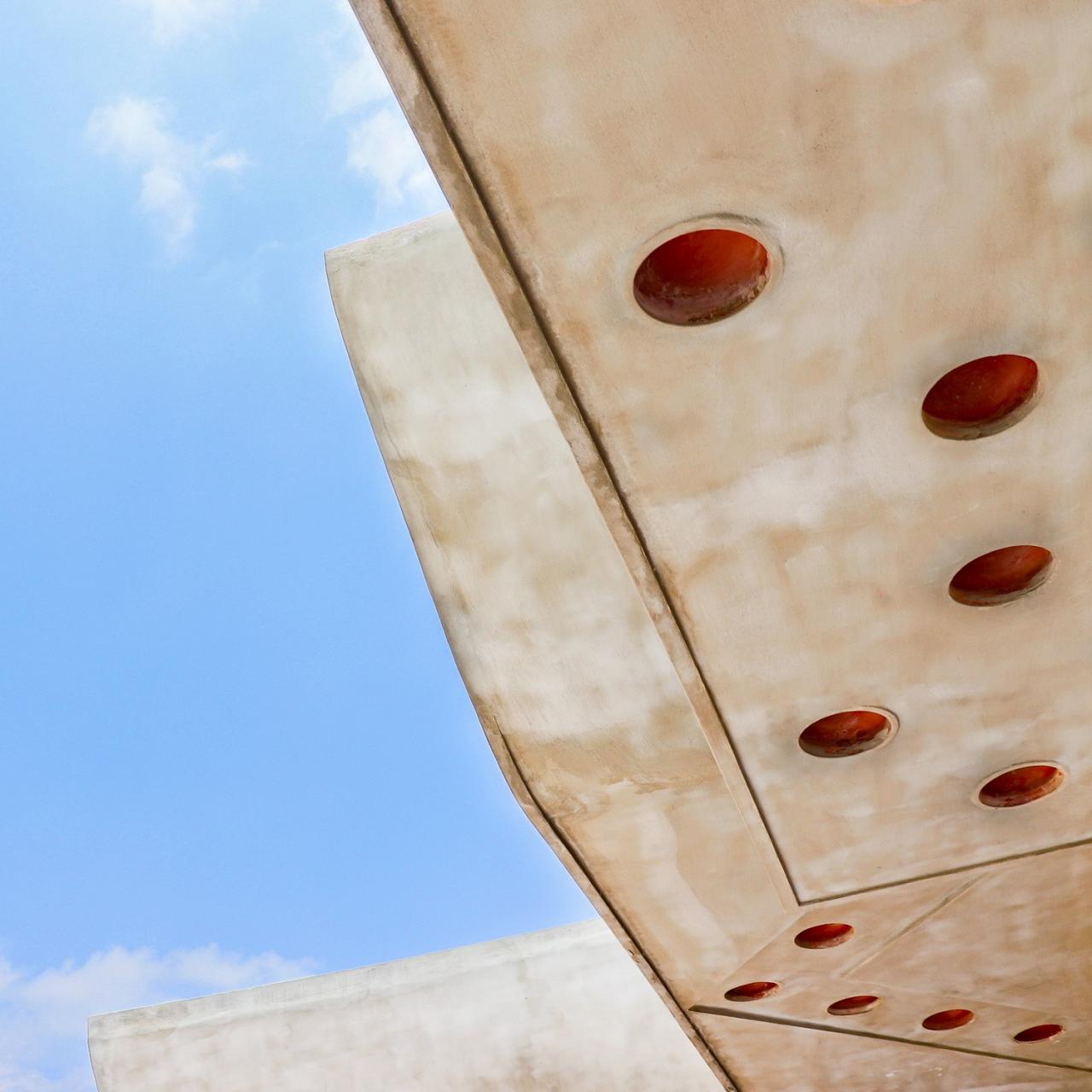 BIM建筑|印度 Coimbatore 修行中心 / Masonry of Architects BIM建筑|印度 Coimbatore 修行中心 / Masonry of Architects