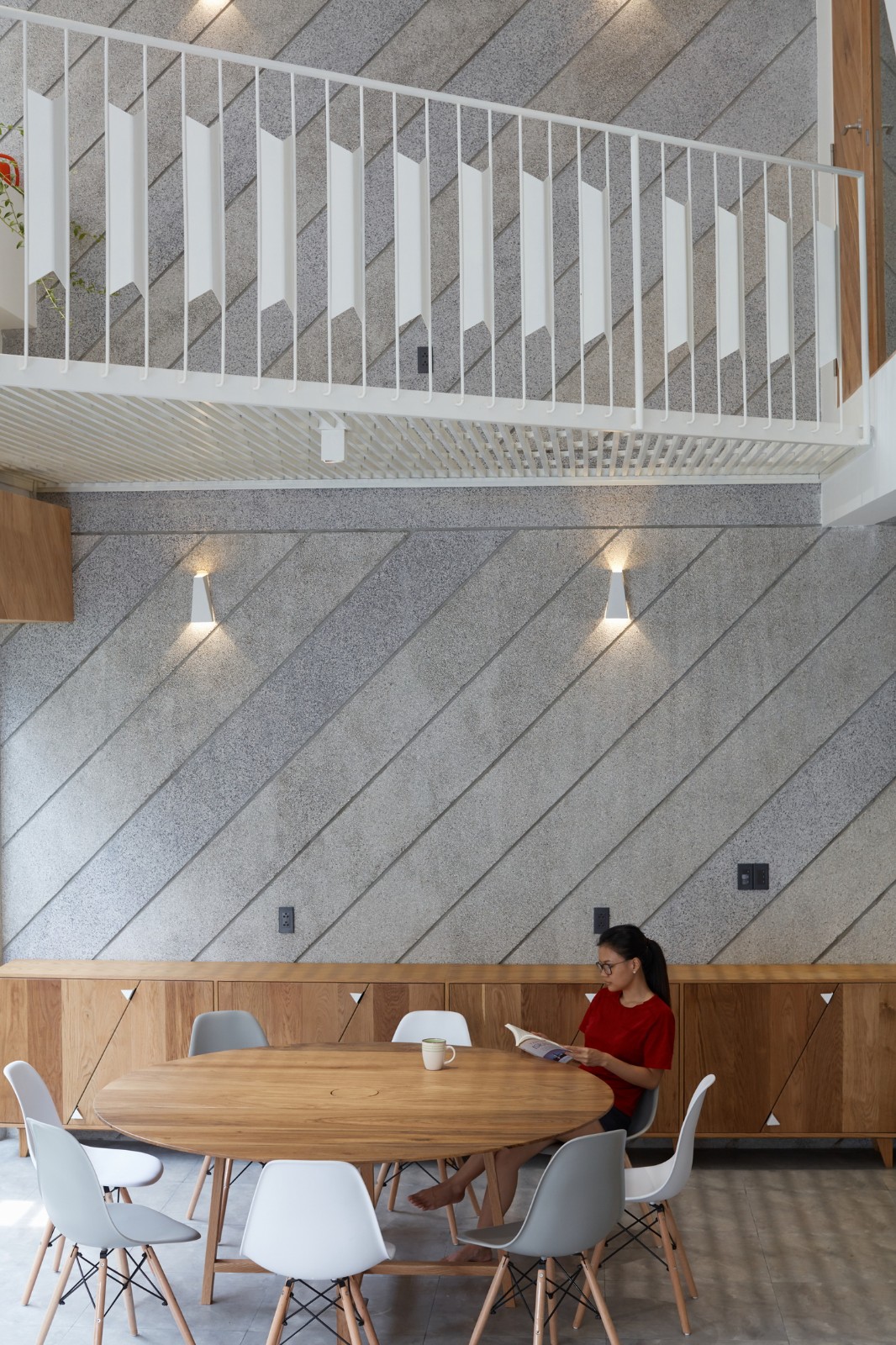 BIM建筑|三角形之家 / Khuon Studio BIM建筑|三角形之家 / Khuon Studio
