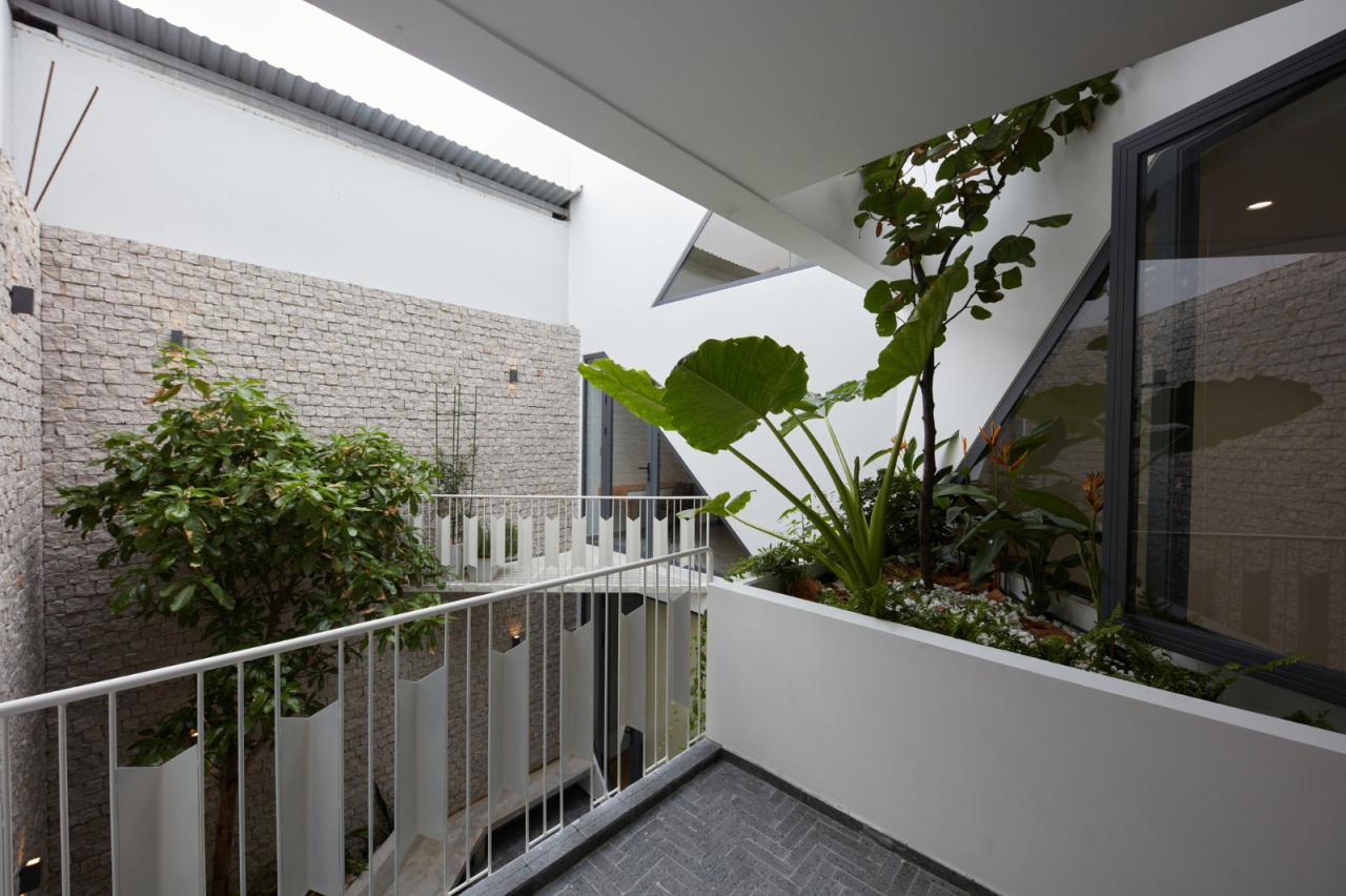 BIM建筑|三角形之家 / Khuon Studio BIM建筑|三角形之家 / Khuon Studio