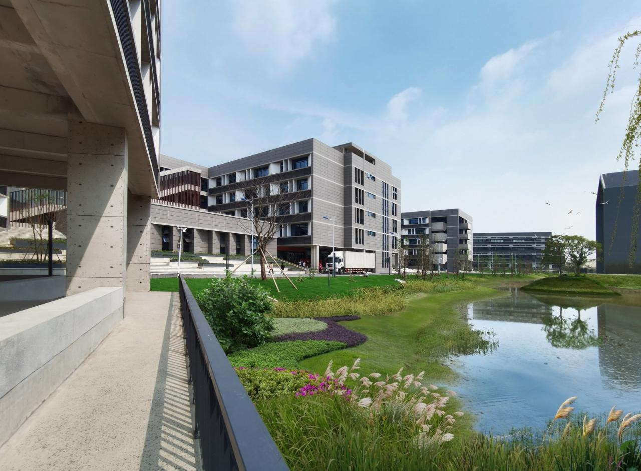 BIM建筑|行山乐水书自华:长江艺术工程职业学院3#教学实训楼 / 湖北建艺风工程设计有限公司 BIM建筑|行山乐水书自华:长江艺术工程职业学院3#教学实训楼 / 湖北建艺风工程设计有限公司