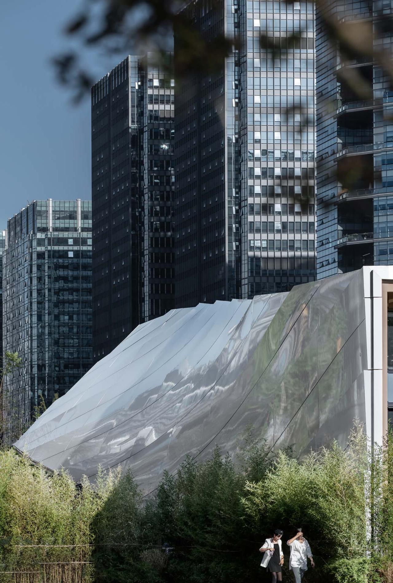 BIM建筑|交子大道木屋顶餐厅 / 致野建筑 BIM建筑|交子大道木屋顶餐厅 / 致野建筑