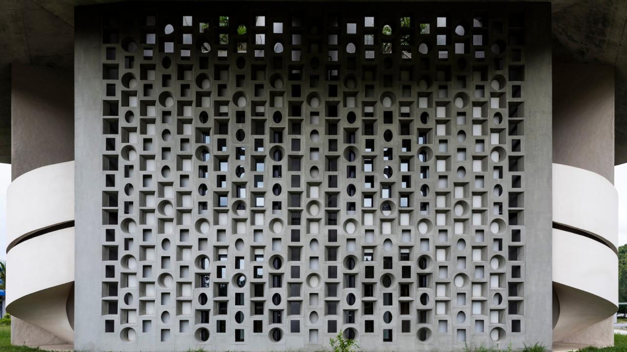 BIM建筑|‘帽子’屋,万花筒办公室与住宅 / Inrestudio,Kosuke Nishijima BIM建筑|‘帽子’屋,万花筒办公室与住宅 / Inrestudio,Kosuke Nishijima