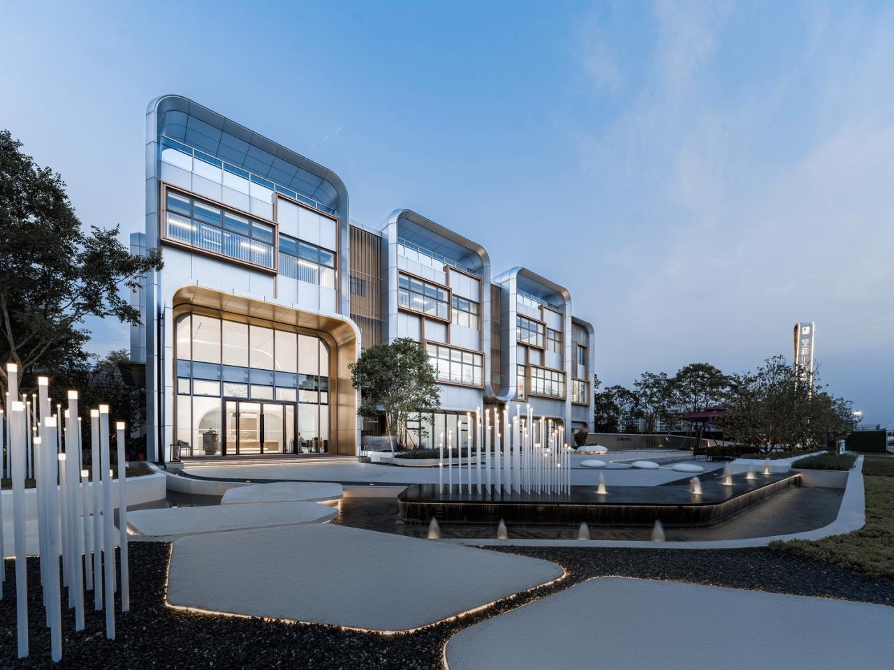 BIM建筑|飞行梦想的建筑乌托邦:广州城投·空港1号幼儿园 / PTA上海柏涛·广州事业部 BIM建筑|飞行梦想的建筑乌托邦:广州城投·空港1号幼儿园 / PTA上海柏涛·广州事业部