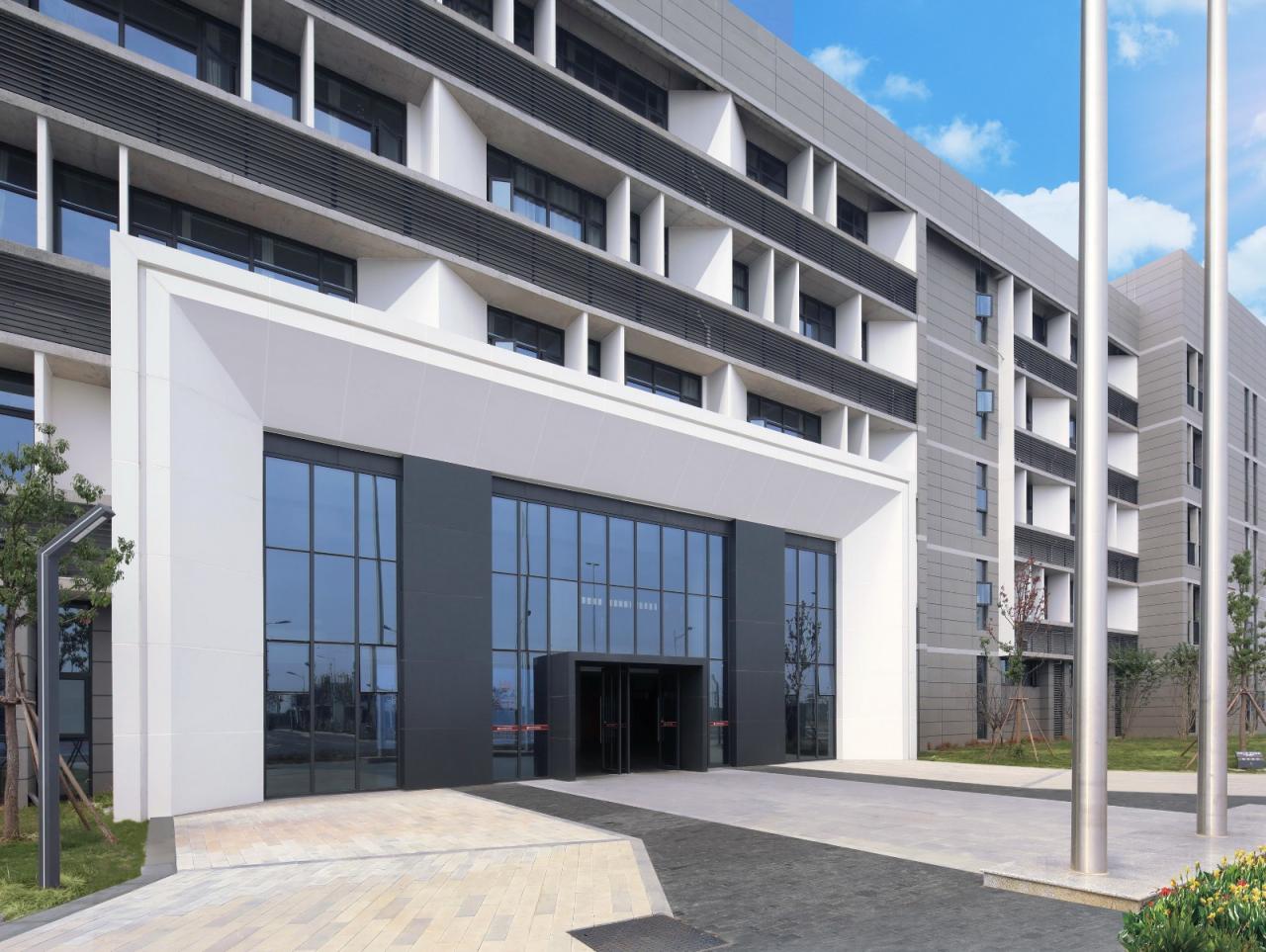 BIM建筑|行山乐水书自华:长江艺术工程职业学院3#教学实训楼 / 湖北建艺风工程设计有限公司 BIM建筑|行山乐水书自华:长江艺术工程职业学院3#教学实训楼 / 湖北建艺风工程设计有限公司