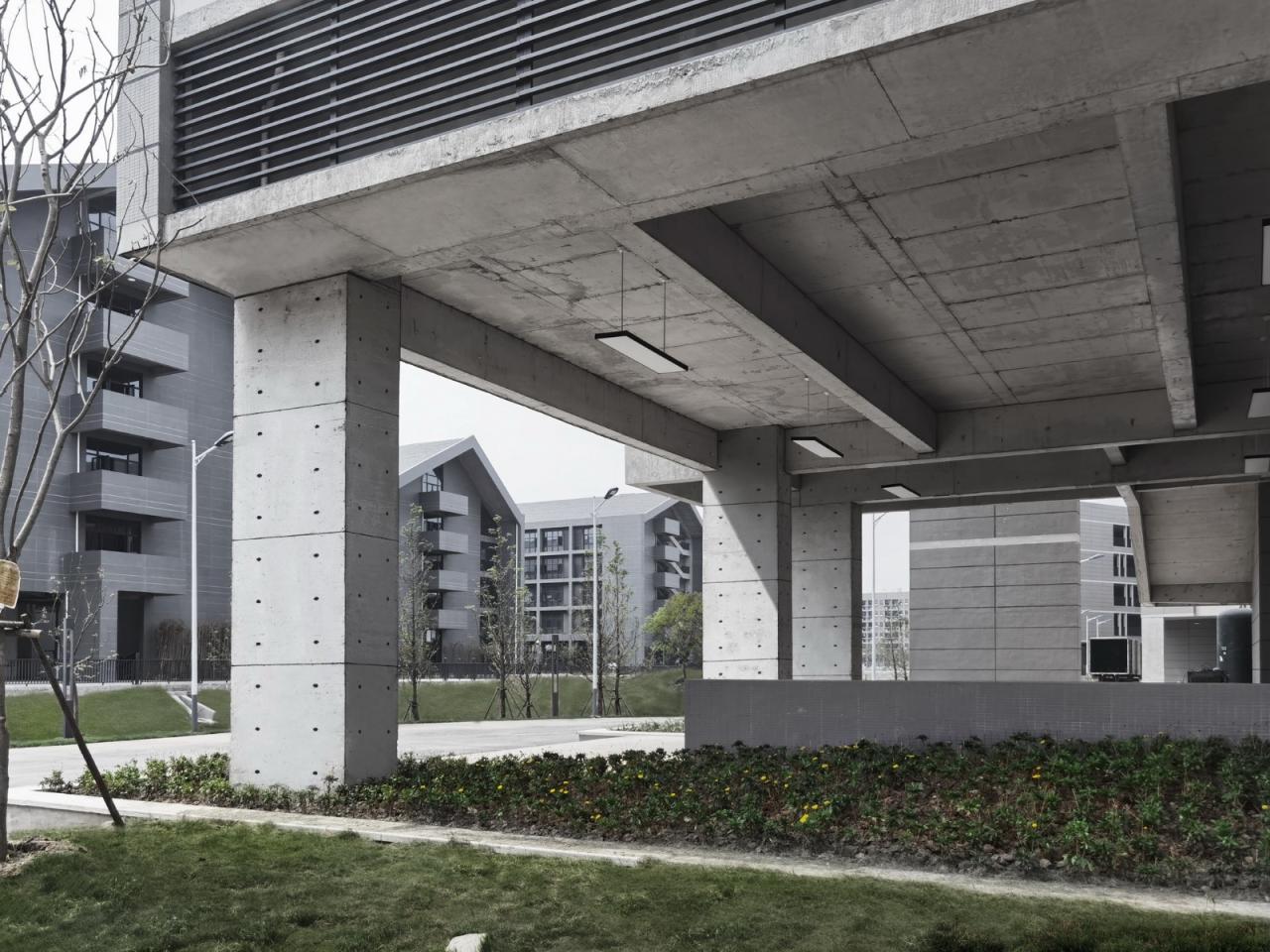BIM建筑|行山乐水书自华:长江艺术工程职业学院3#教学实训楼 / 湖北建艺风工程设计有限公司 BIM建筑|行山乐水书自华:长江艺术工程职业学院3#教学实训楼 / 湖北建艺风工程设计有限公司