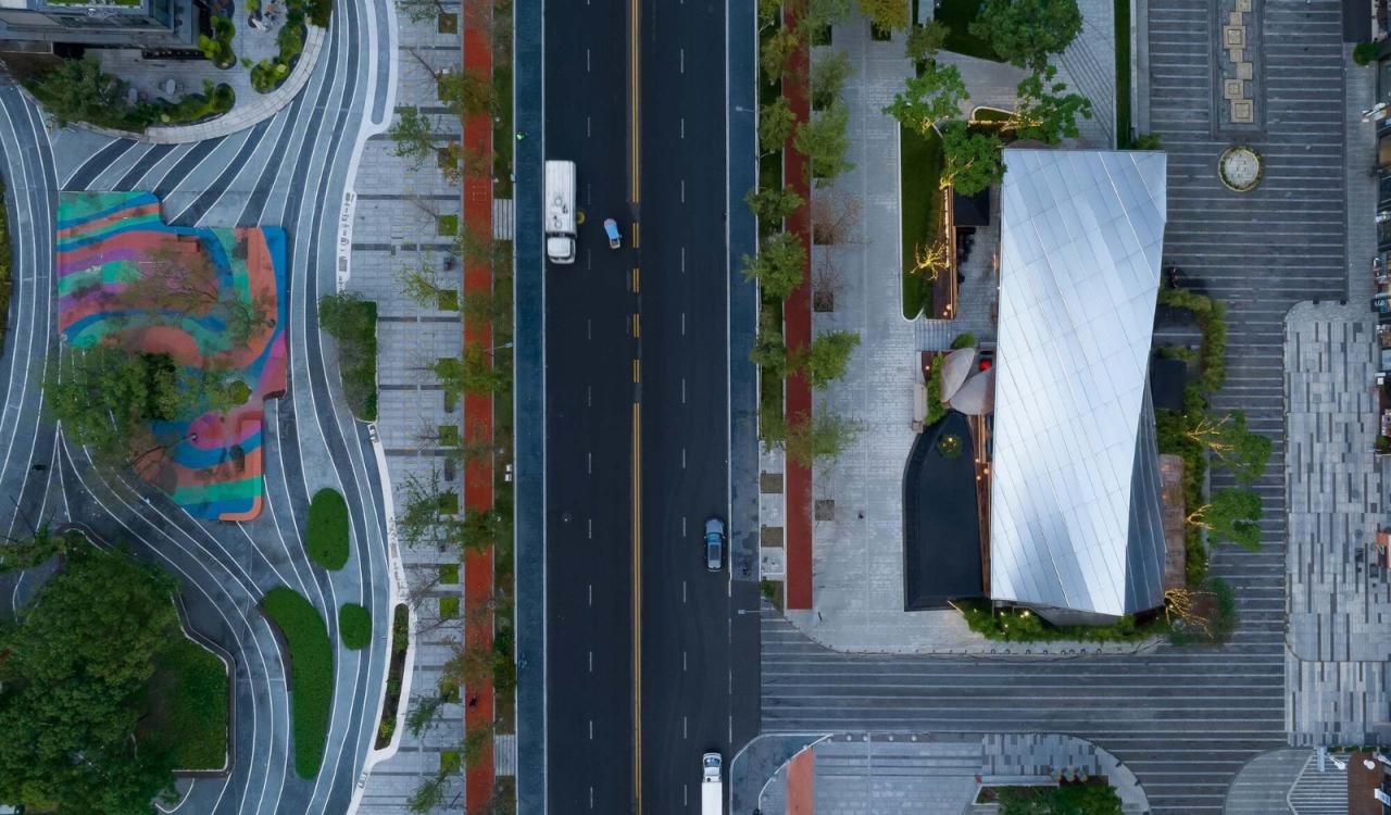 BIM建筑|交子大道木屋顶餐厅 / 致野建筑 BIM建筑|交子大道木屋顶餐厅 / 致野建筑