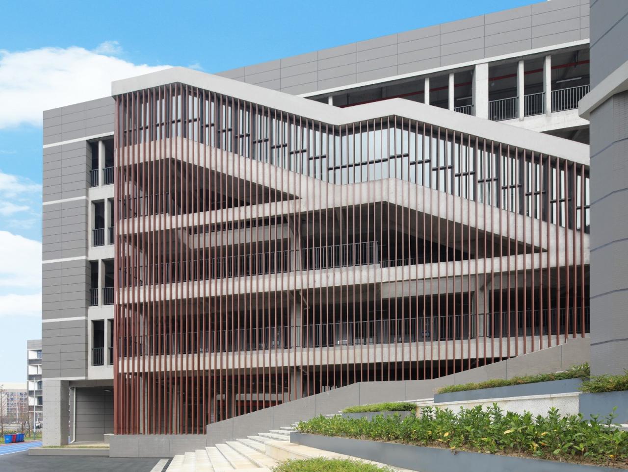 BIM建筑|行山乐水书自华:长江艺术工程职业学院3#教学实训楼 / 湖北建艺风工程设计有限公司 BIM建筑|行山乐水书自华:长江艺术工程职业学院3#教学实训楼 / 湖北建艺风工程设计有限公司