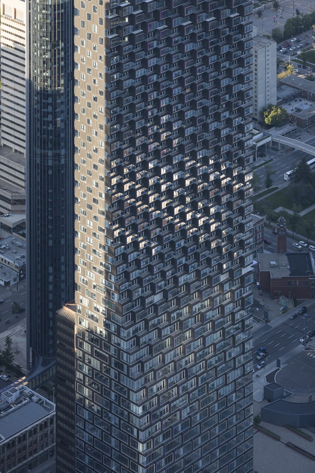 BIM建筑|BIG 两个新作:温哥华之家和泰勒斯大楼,重力和失重摩天楼 BIM建筑|BIG 两个新作:温哥华之家和泰勒斯大楼,重力和失重摩天楼