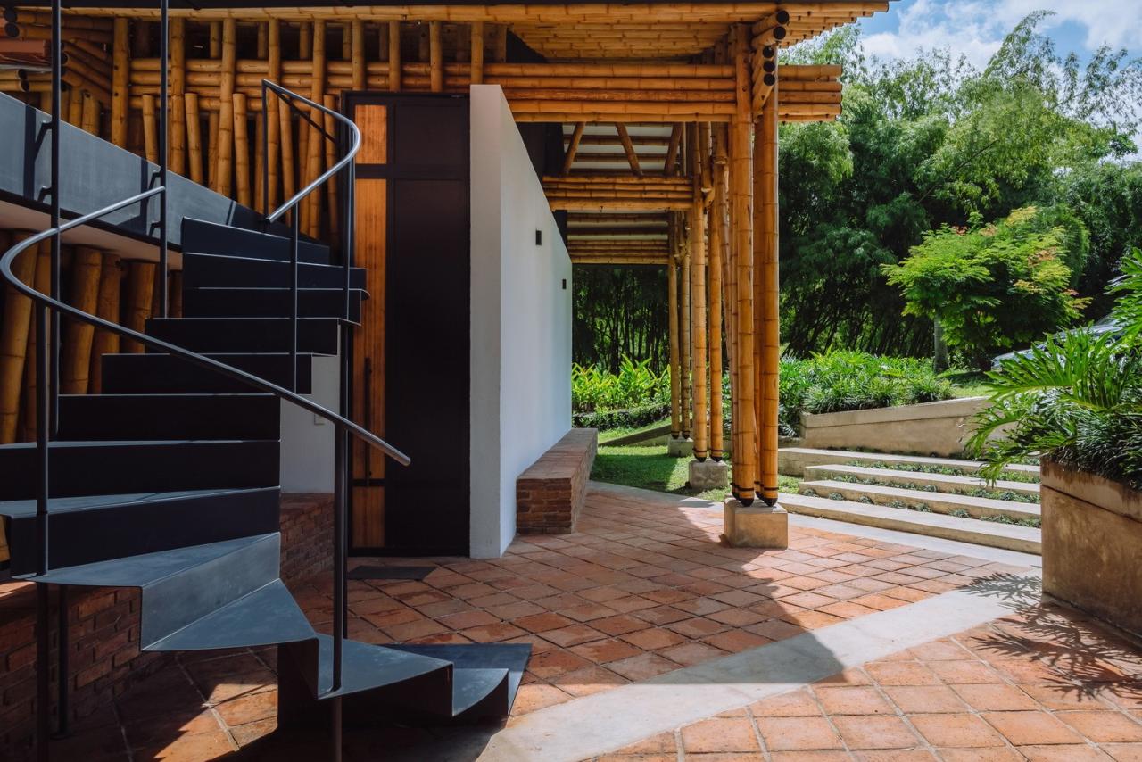 BIM建筑|竹林‘环绕’,Milguaduas 住宅 / ritmo arquitectos BIM建筑|竹林‘环绕’,Milguaduas 住宅 / ritmo arquitectos